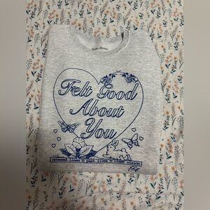 Gracie Abrams Crewneck